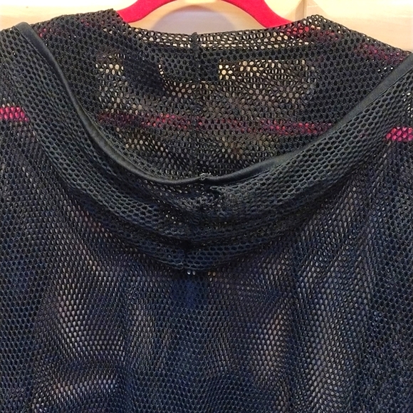 💥 Black Fishnet Hoodie - Picture 4 of 6